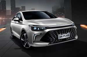 Baic U5 Plus en México - versión a gasolina - diseño exterior - defensa, parrilla, faros LED y rines