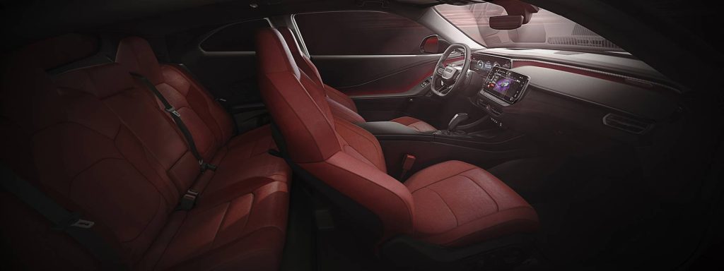 Dodge Charger 2024 eléctrico - interior