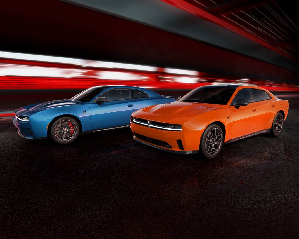 Dodge Charger 2024 eléctrico - exterior - color azul y naranja