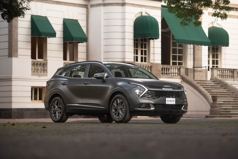 Kia Sportage Híbrida 2024 en México - diseño exterior - estacionada