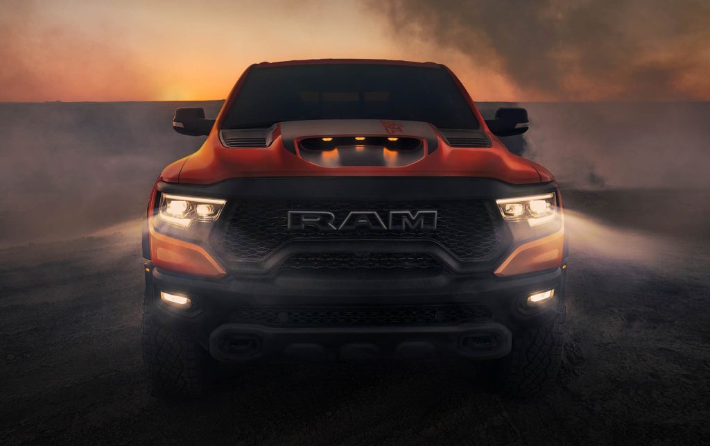 Ram 1500 TRX Final Edition 2024 emblemas - exterior - diseño frontal imponente