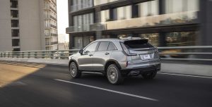 Cadillac XT4 2024 - diseño exterior - posterior y lateral