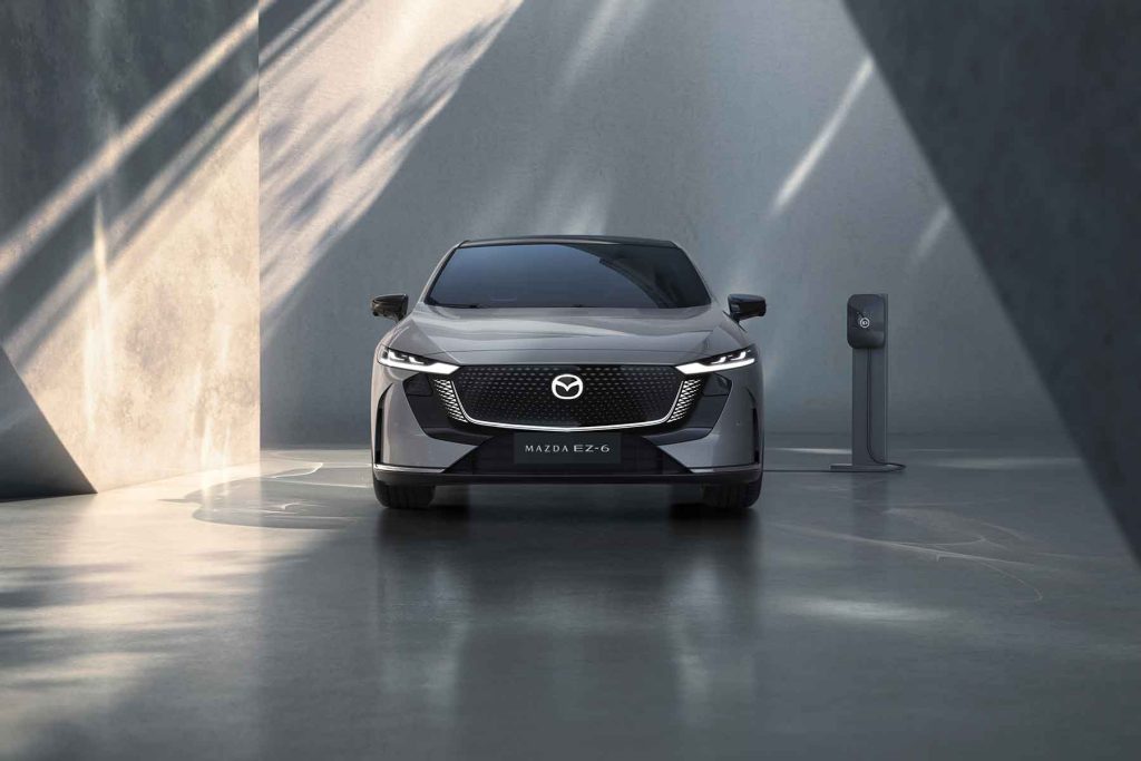 Mazda EZ-6 2025 100% eléctrico - diseño exterior - parte frontal