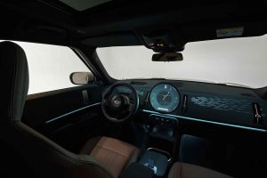 Mini Countryman 2025 en México - eléctrico diseño interior - pantalla circular y asistente Hey Mini, volante, asientos, tablero