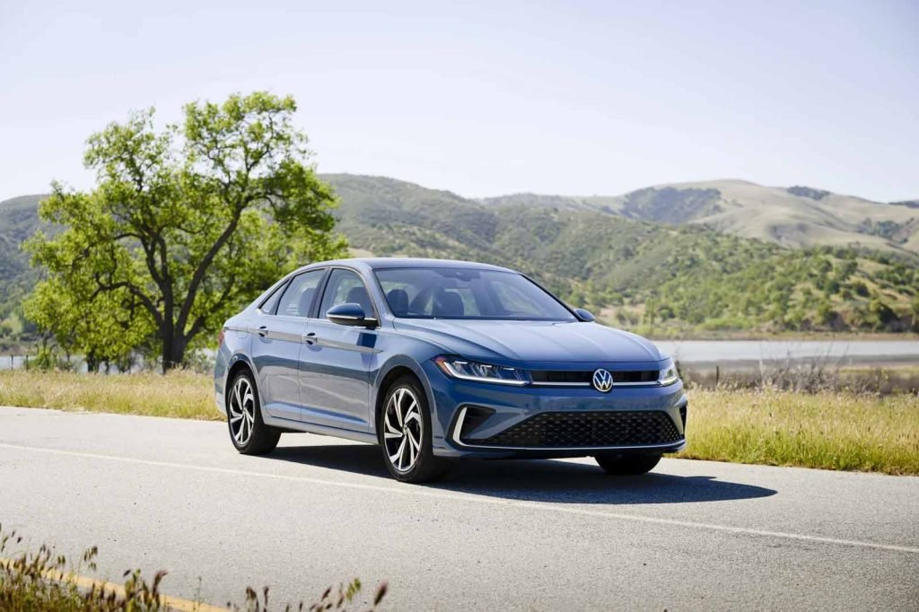 Volkswagen revela el nuevo Jetta 2025 hecho en México
