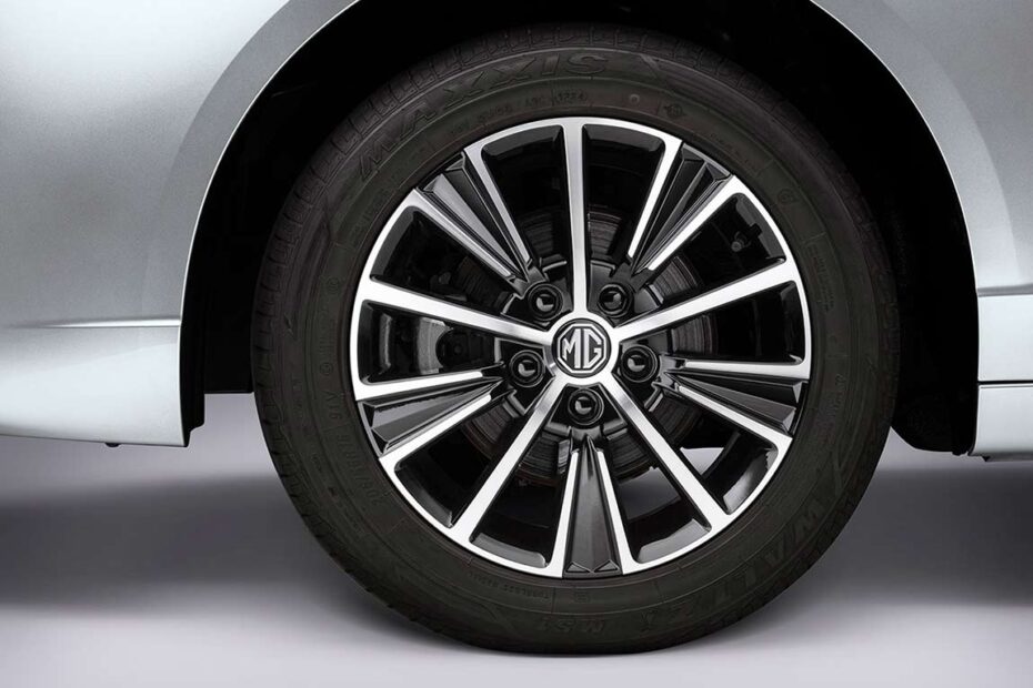 El MG MG5 2025 llega a México: precios y versiones