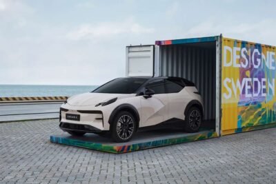 Zeekr X 2025 en México, diseño exterior, lateral y frente, en contenedor