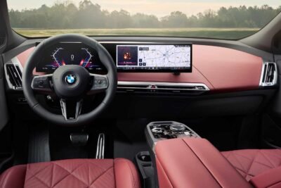 Presentan al nuevo BMW iX 2026 - diseño interior