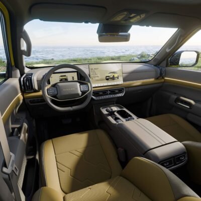 Nissan Frontier Pro híbrida enchufable - interior