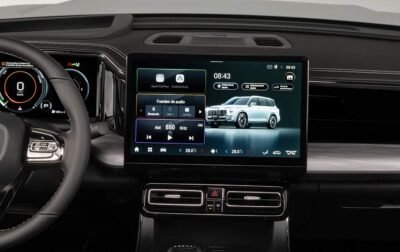 GAC Motor introduce en el mercado mexicano el GS8 HEV 2025 - interiores, pantalla, tecnología