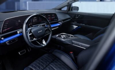 Cadillac presenta OPTIQ-V 2026 - interiores