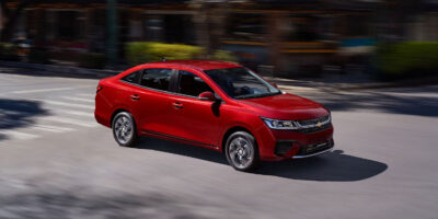 Chevrolet lanza el nuevo Aveo sedán 2026 en México, conoce los precios y versiones.