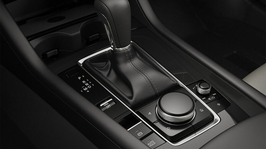 Mazda 3 Sedán Mild Hybrid 2026 llega a México - interior