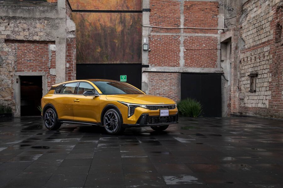 Kia K4 Hatchback 2027 inicia ventas en México estrenando versión EX más accesible
