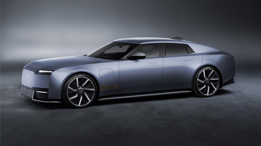 Jaguar presentó en Nueva York el nuevo Type 01