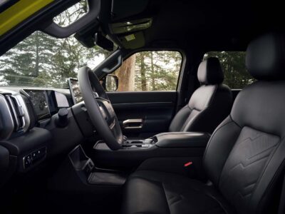 Nissan Frontier Pro PHEV 2026 llega a México - interior más espacio